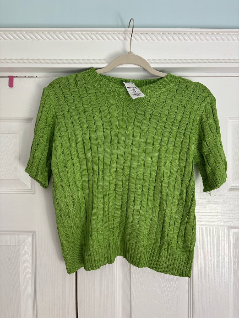 NWT Green Cable-Knit Short Sleeve Sweater